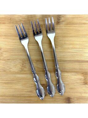 1847 Rogers Bros IS Cotillion 3 Cocktail Seafood Forks Stainless Steel 70s